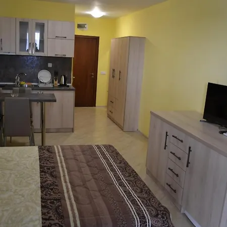 Hotel de apartamente Mojito Club Lozeneț
