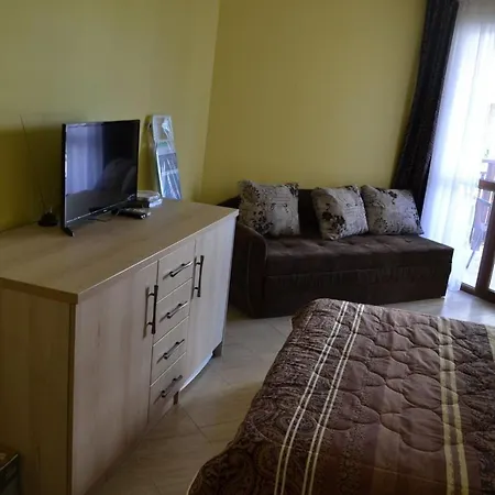 Mojito Club Hotel de apartamente Lozeneț